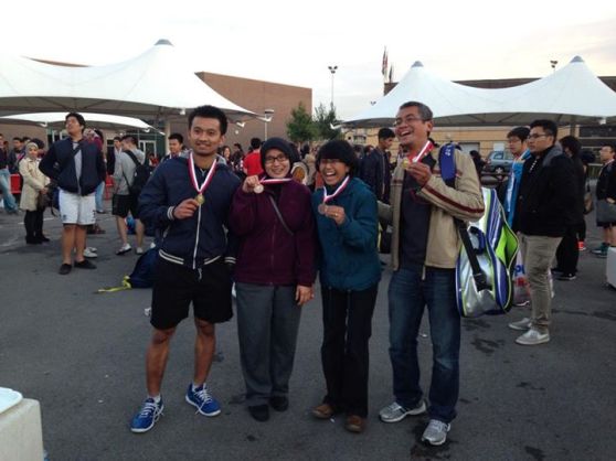 Tim Bulu Tangkis IndoSoc Sheffield  (Ki-ka:  (Courtesy: Pak Rusdiana Suhaya)