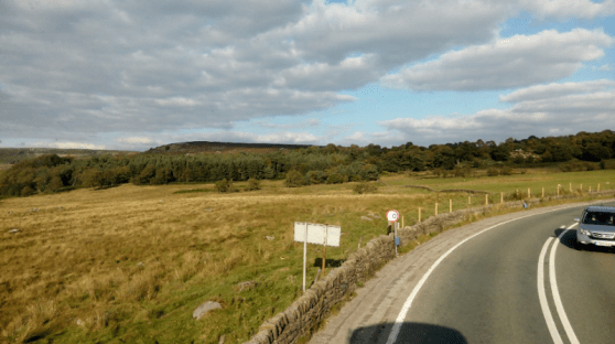 Foto Peak District dari lantai 2 bus 214